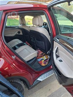 بی ئێم دەبڵیو X6